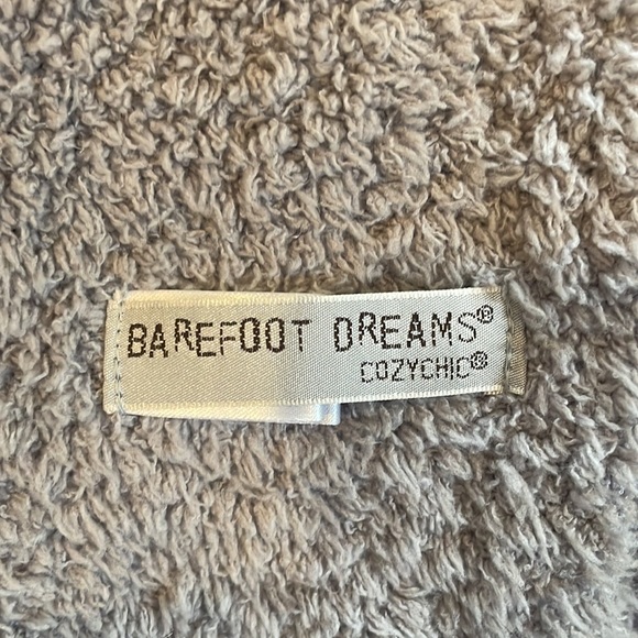 Barefoot Dreams Cozychic travel Shawl grey OS - Picture 2 of 3